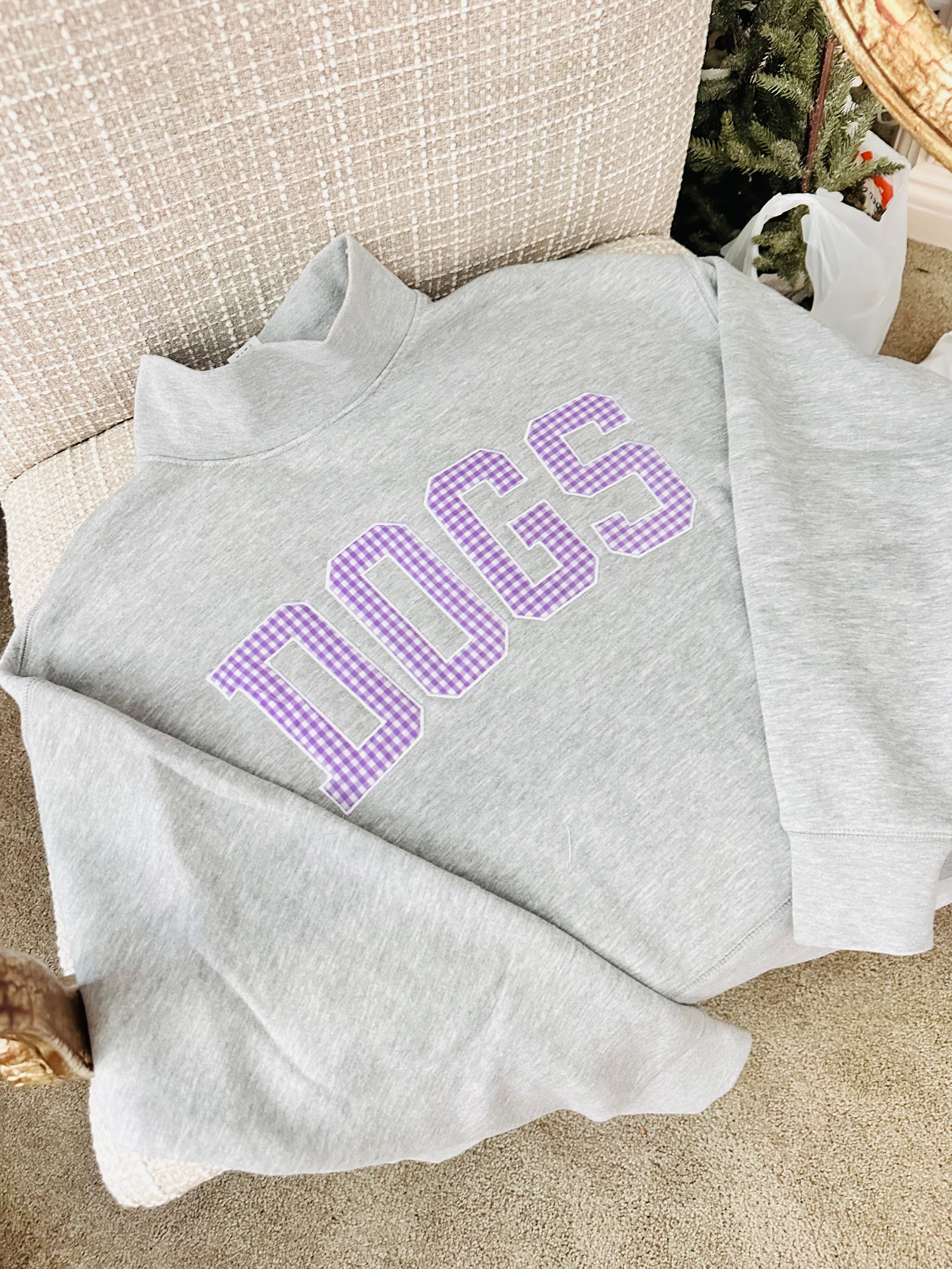 “Dogs” Mockneck